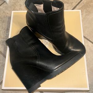 Michael Kors Wedge Black Leather Booties Size 8